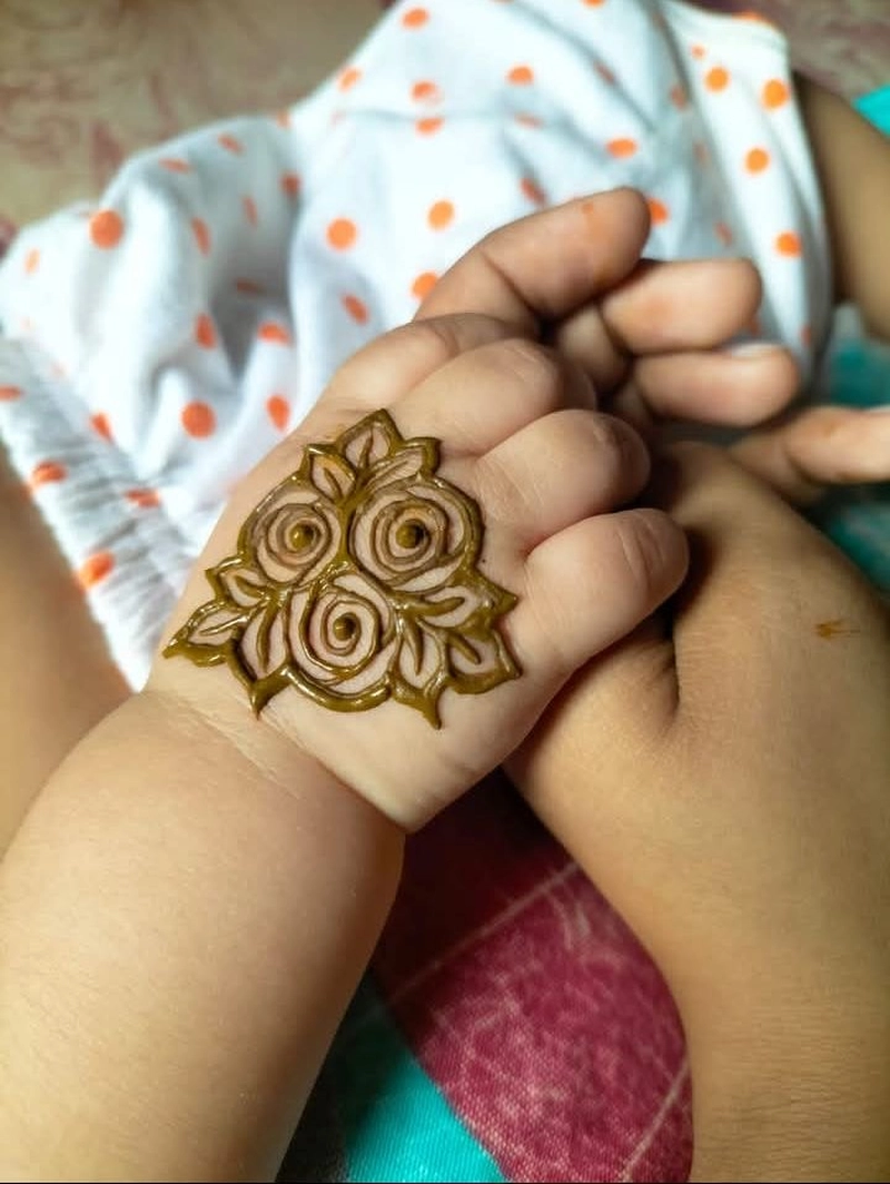 easy and simple mehndi designs for kids