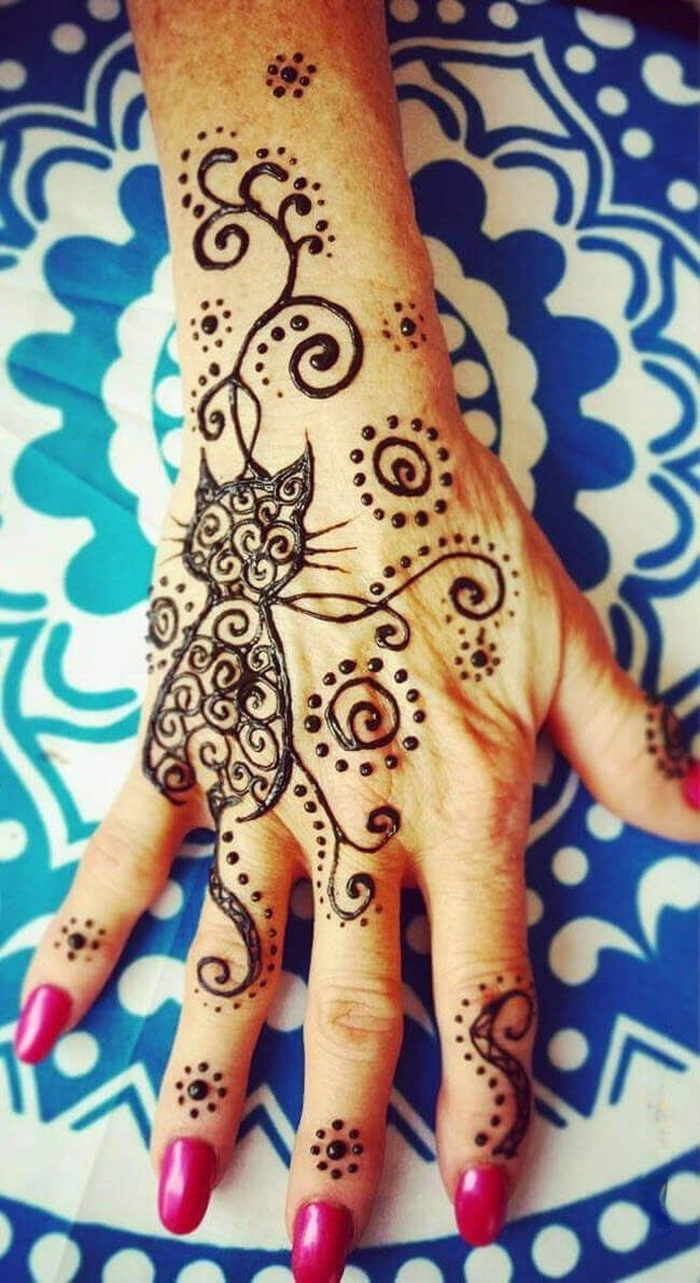 easy cat mehndi design