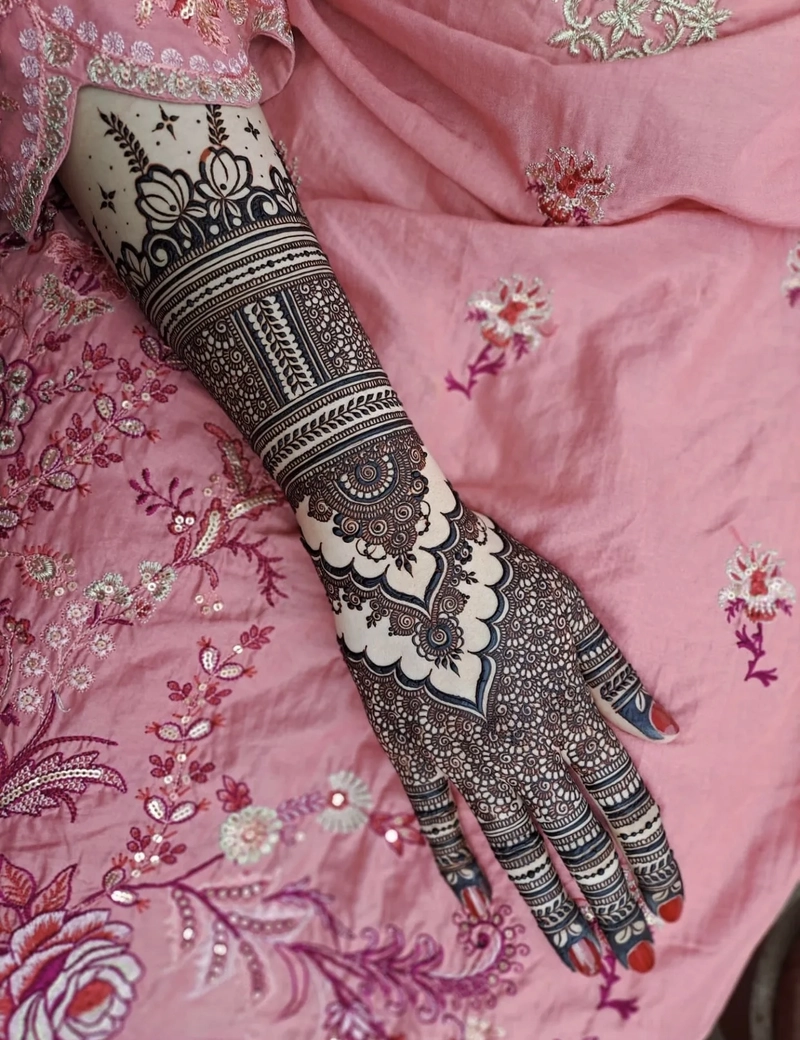 easy pakistani mehndi design