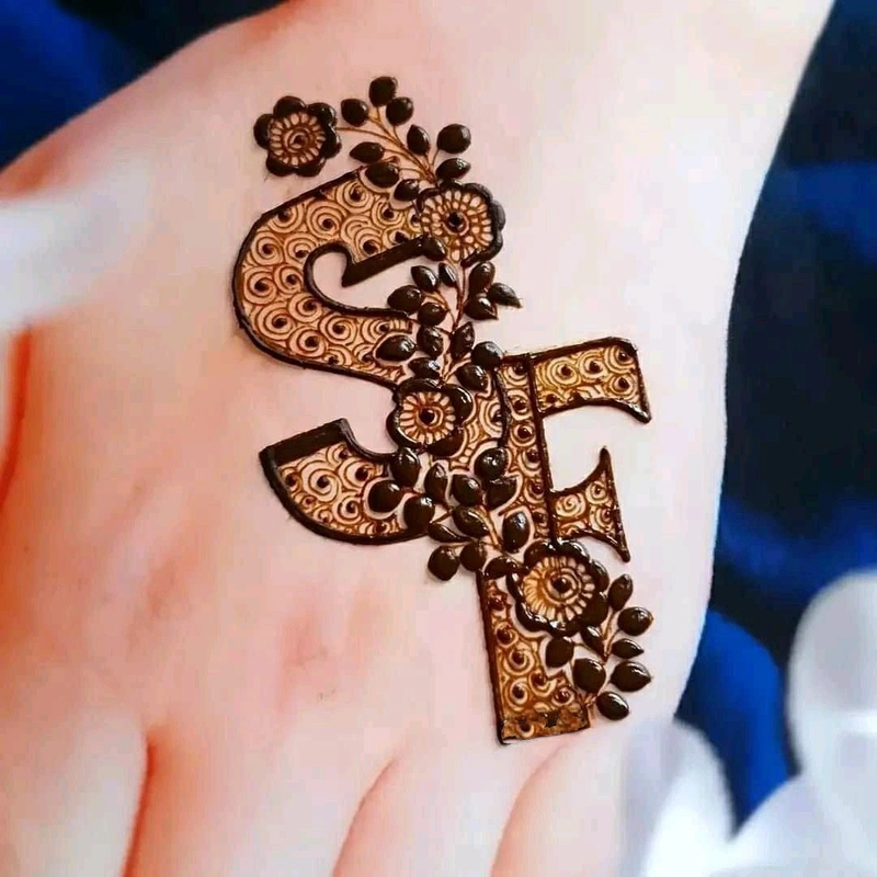 f and s mehndi design