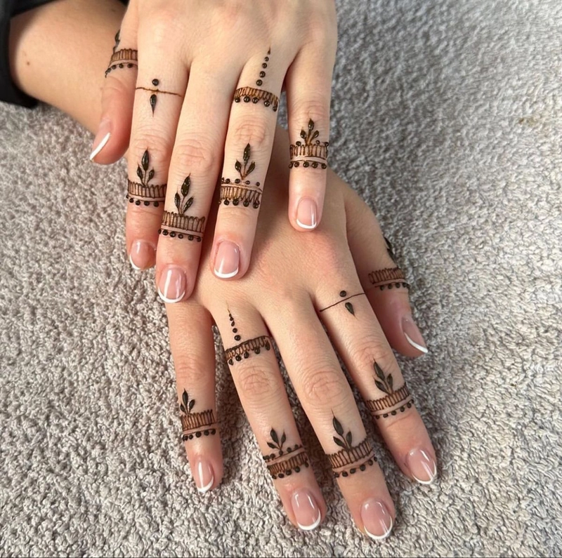 fingers only mehndi design