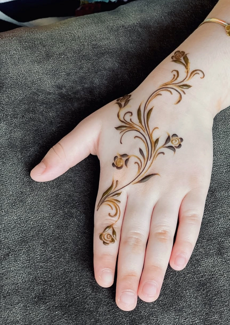 flower mehndi designs for kids