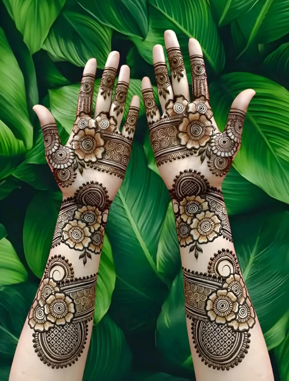 gol mehndi design photo front hand