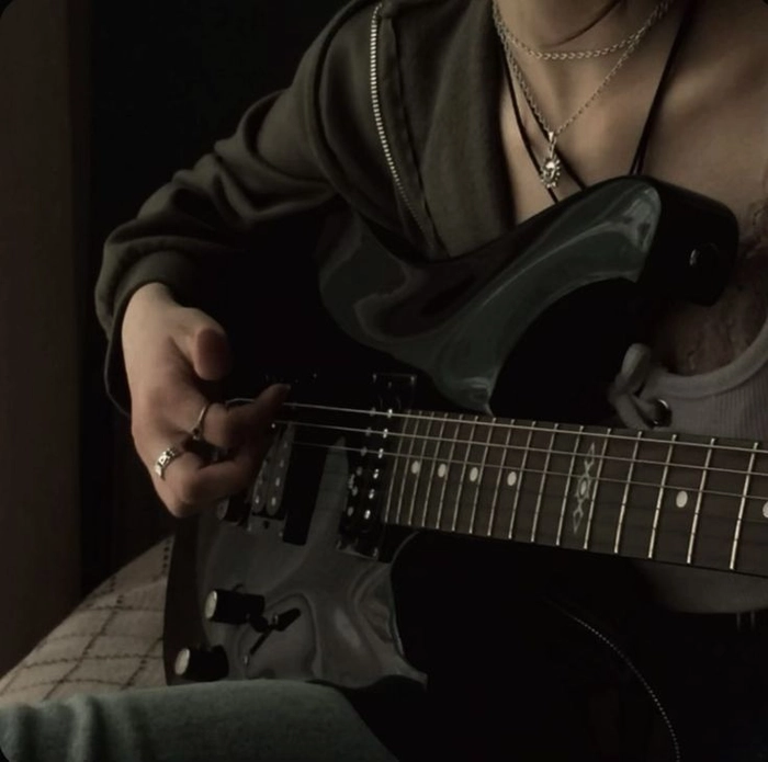 guitar dp photo