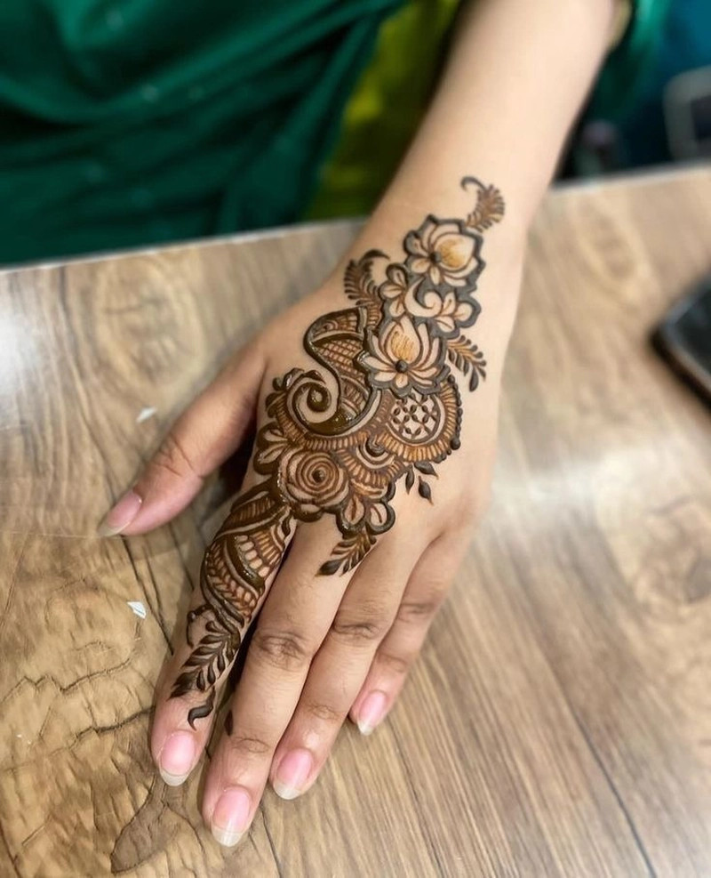 indian best mehendi design