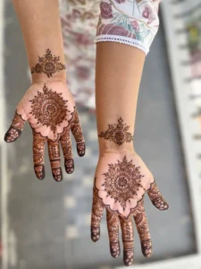 indian mehendi designs till wrist