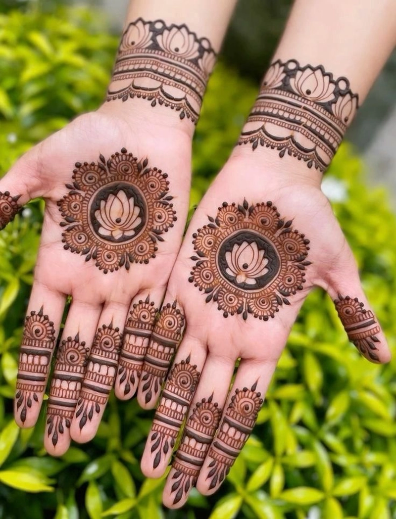 indian mehndi design back hand