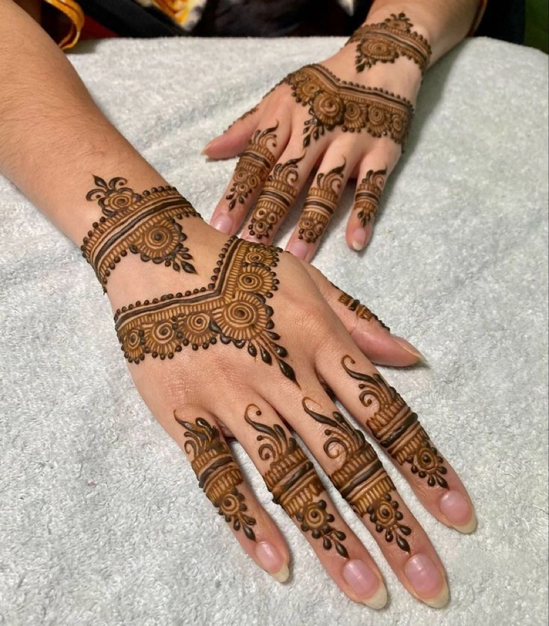 indian mehndi designs front hand