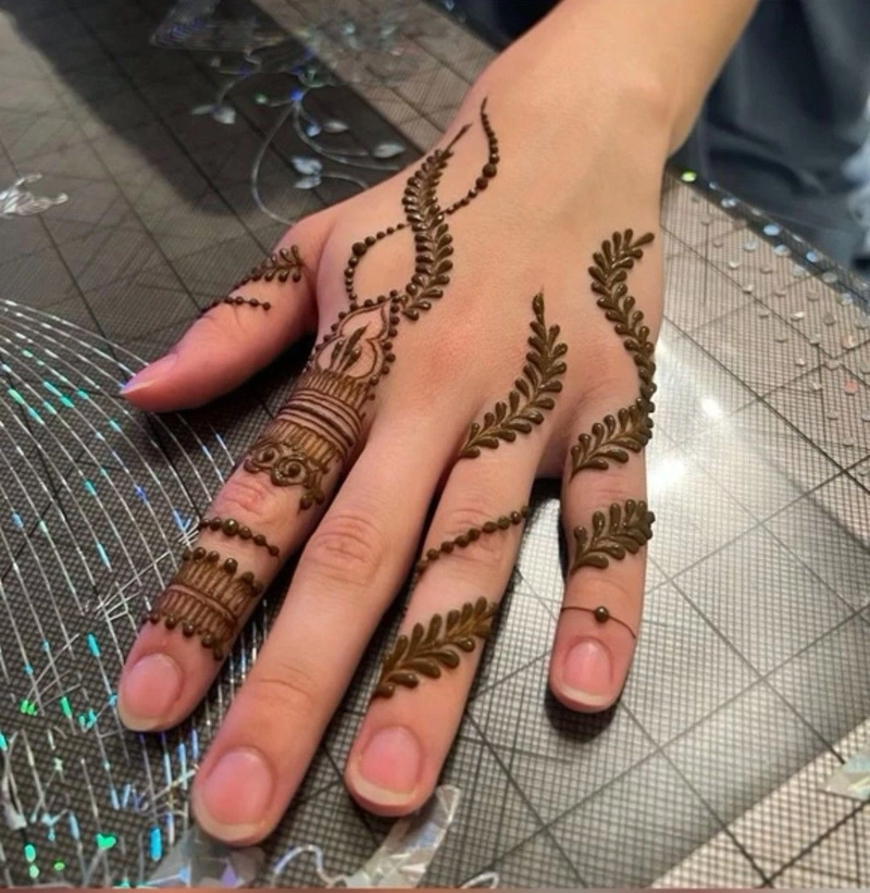 instagram mandala mehndi design