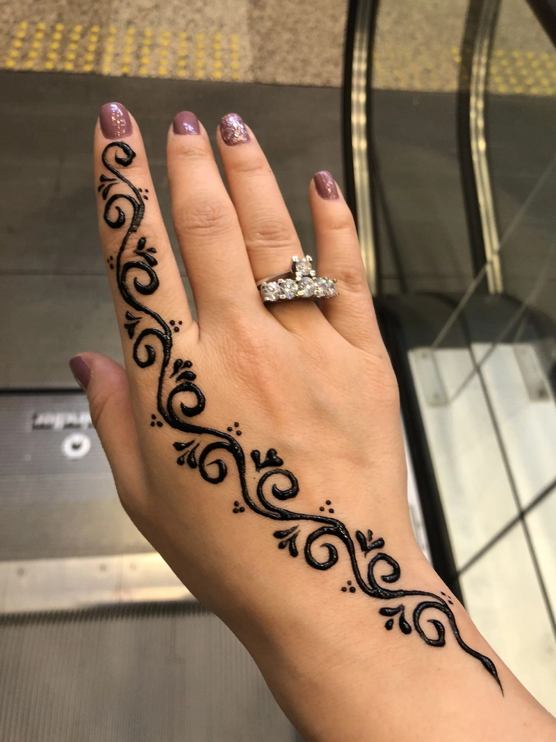 khafif mehndi ke design