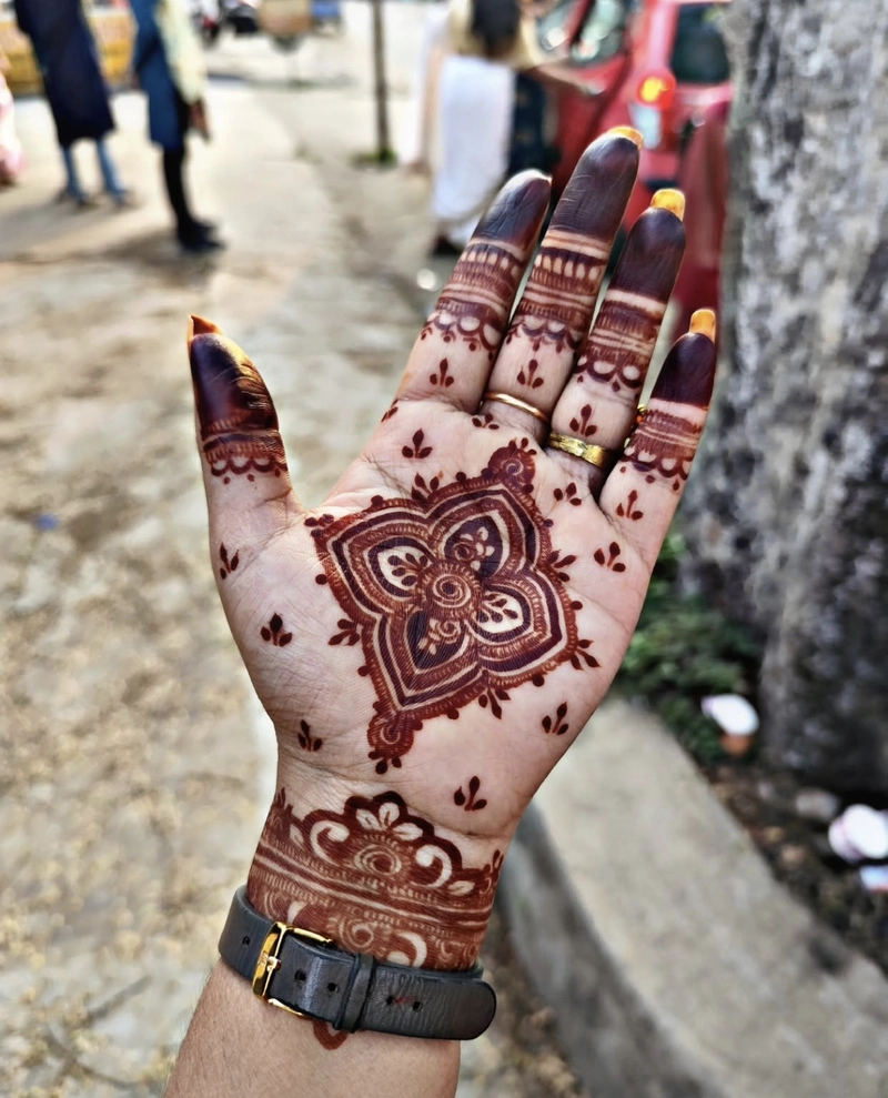 mandala design mehendi pi