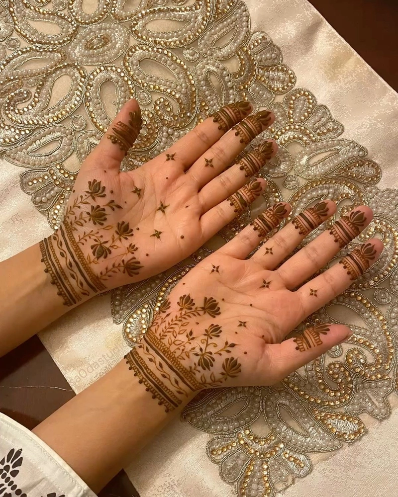 mehendi design on wrist