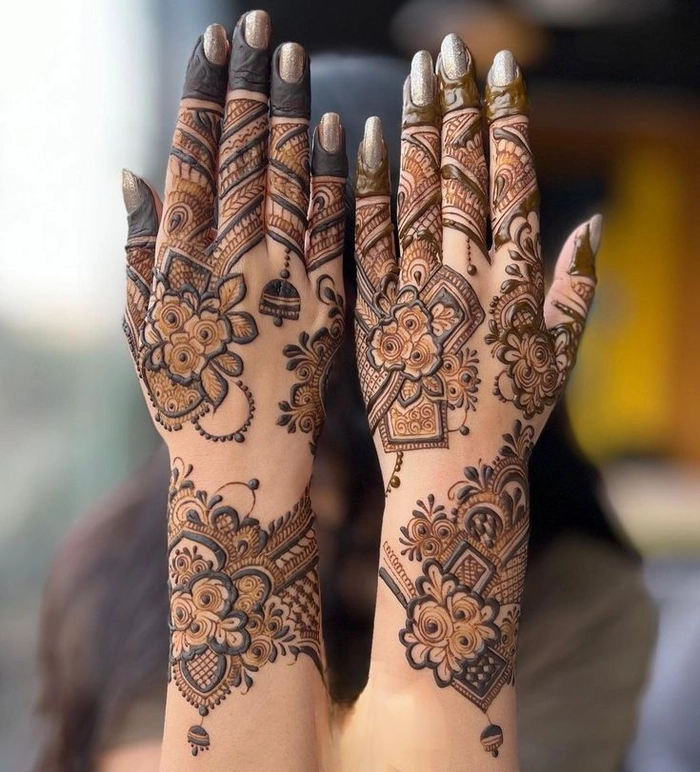 mehndi design for upper hand