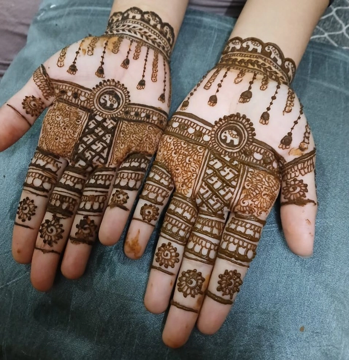 mehndi design front hand full simple and beautiful