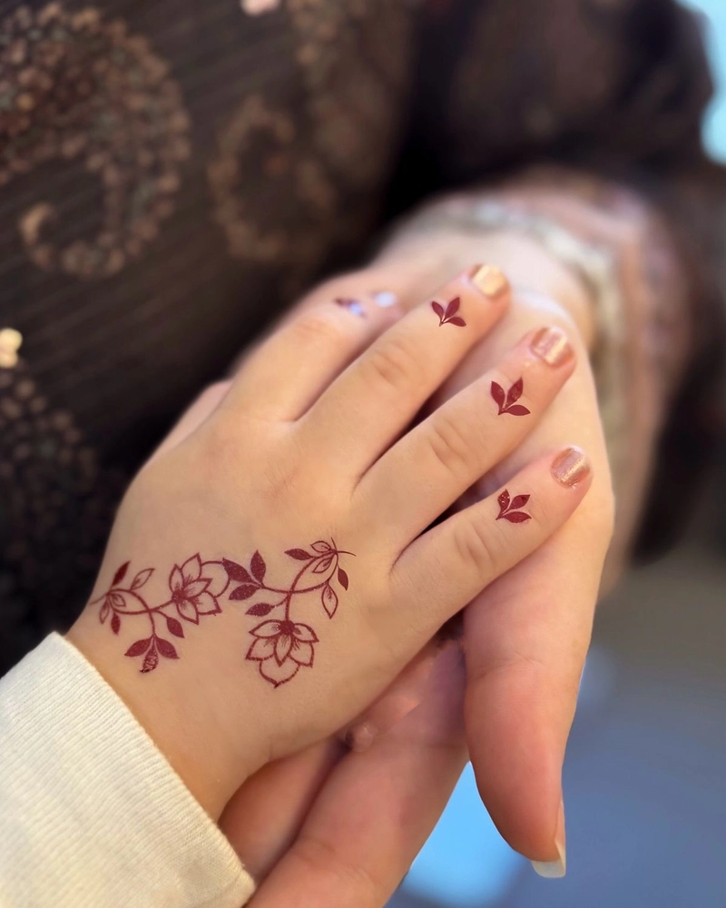 mehndi design image for kids