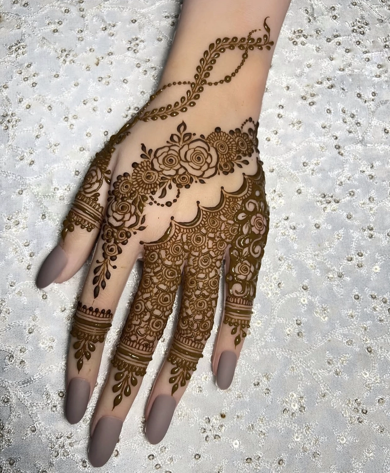 mehndi design in rose flower
