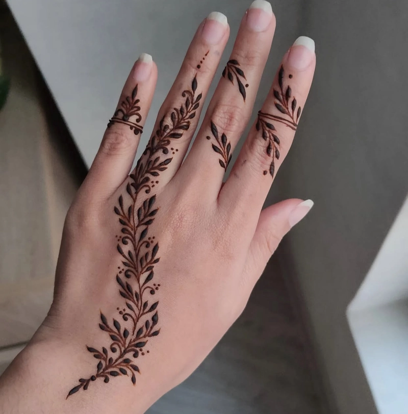 mehndi design only on fingers