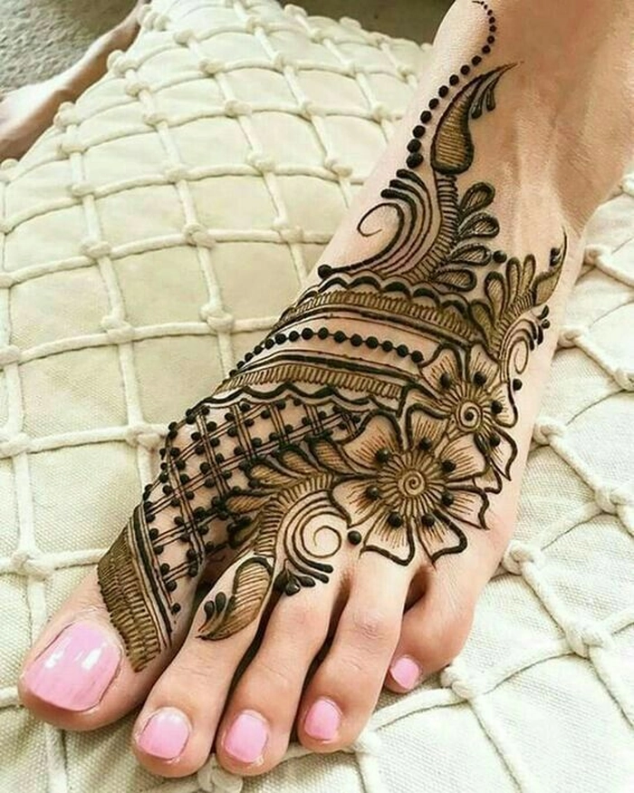 mehndi design pair ka simple and beautiful