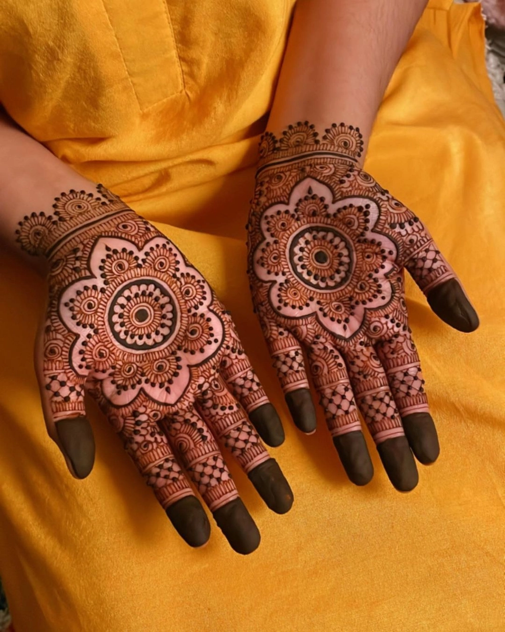 mehndi design raksha bandhan simple