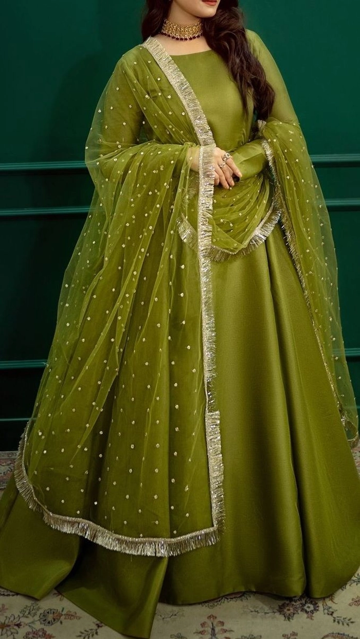 mehndi dress ideas