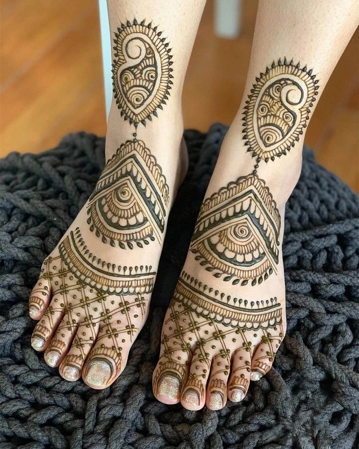 mehndi ka design pair ka