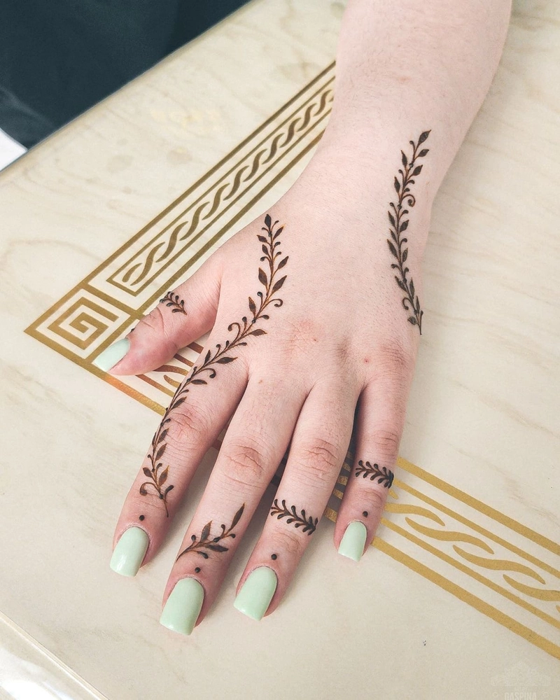 mehndi only fingers