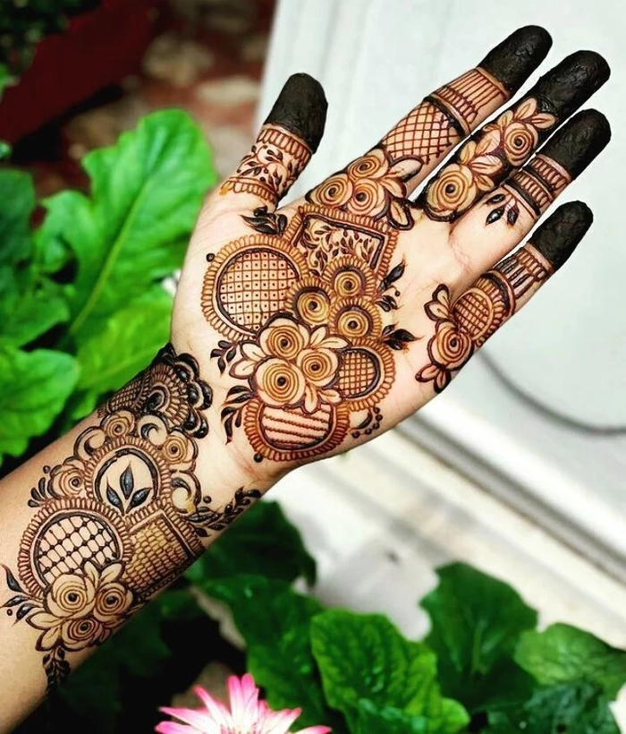 modern western mehndi design