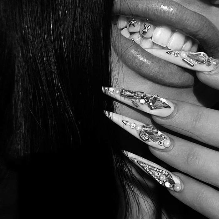 moody Black DP for WhatsApp