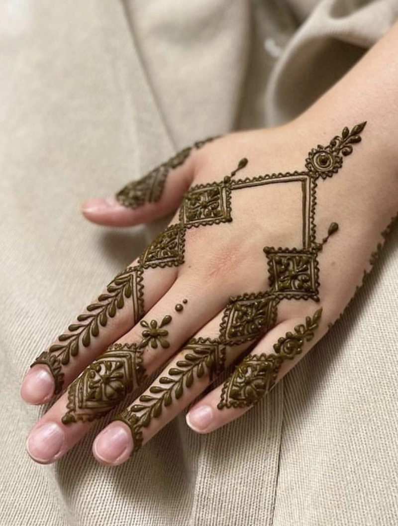 moroccan mehndi back hand designs