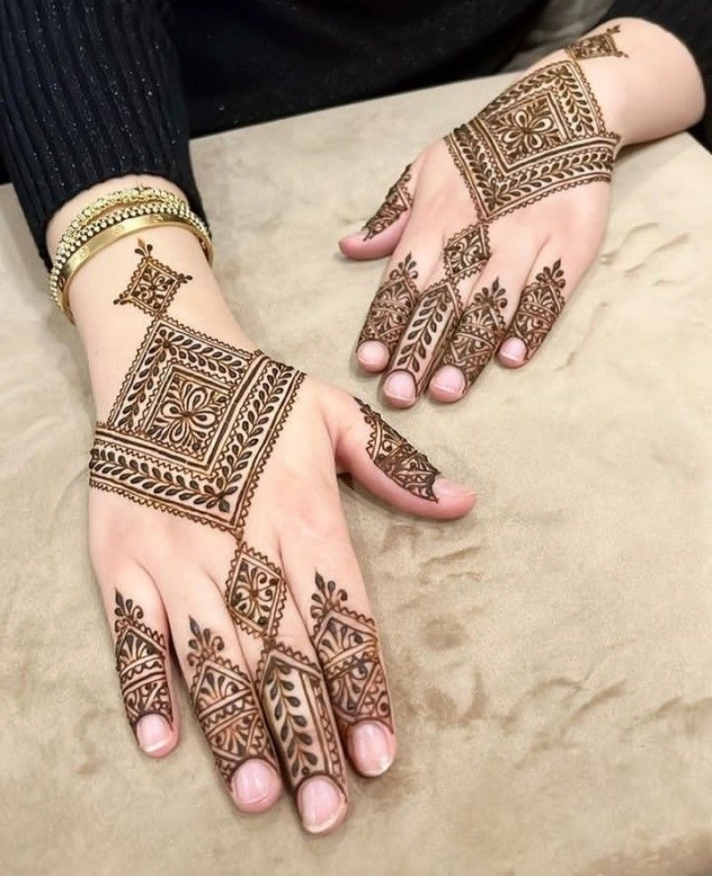 moroccan mehndi design back hand