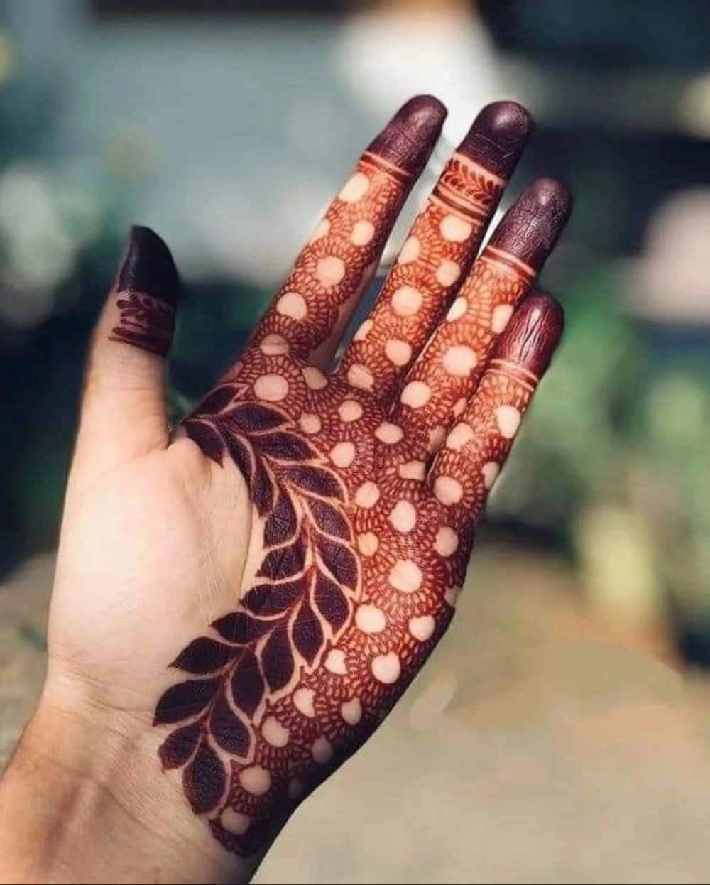 new gol mehndi design