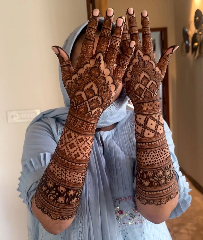 new mehndi design upper hand