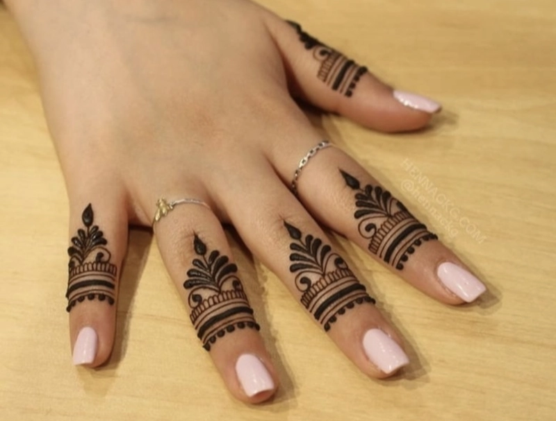 only finger mehndi design