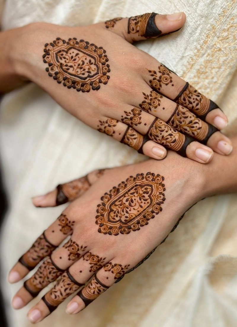 pakistani mehndi design photos