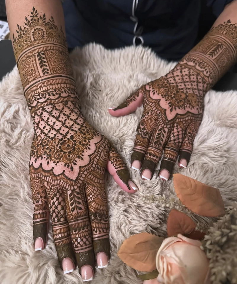 pakistani mehndi design simple full hand