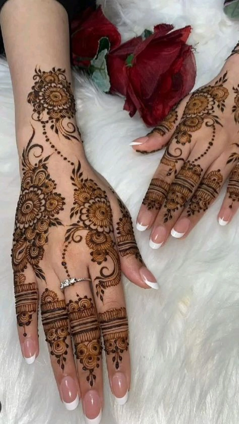pinterest khafif mehndi design