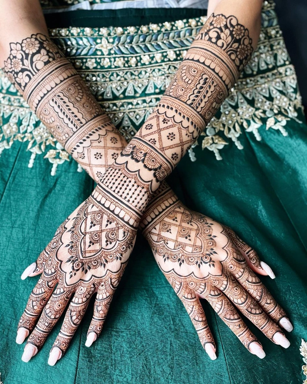 raksha bandhan mehndi design back
