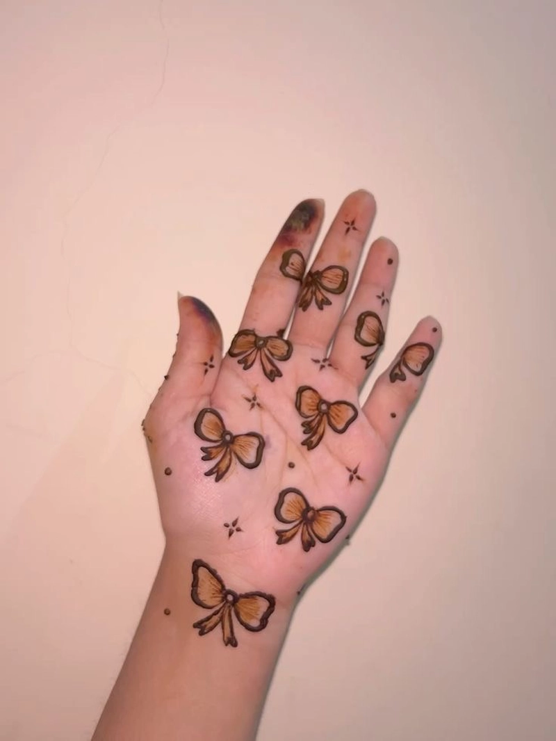 simple and easy mehndi designs for kids