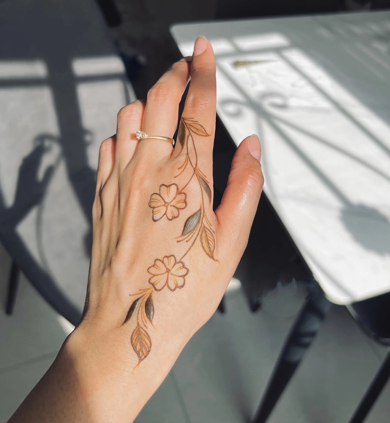 simple back flower mehndi design