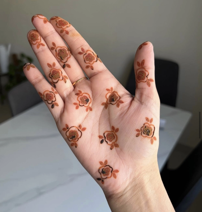 simple floral mehndi designs for hands