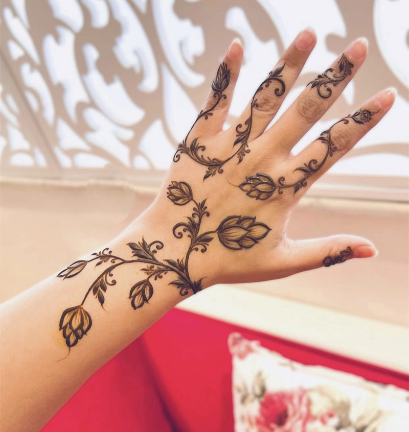 simple flower mehndi design front and back