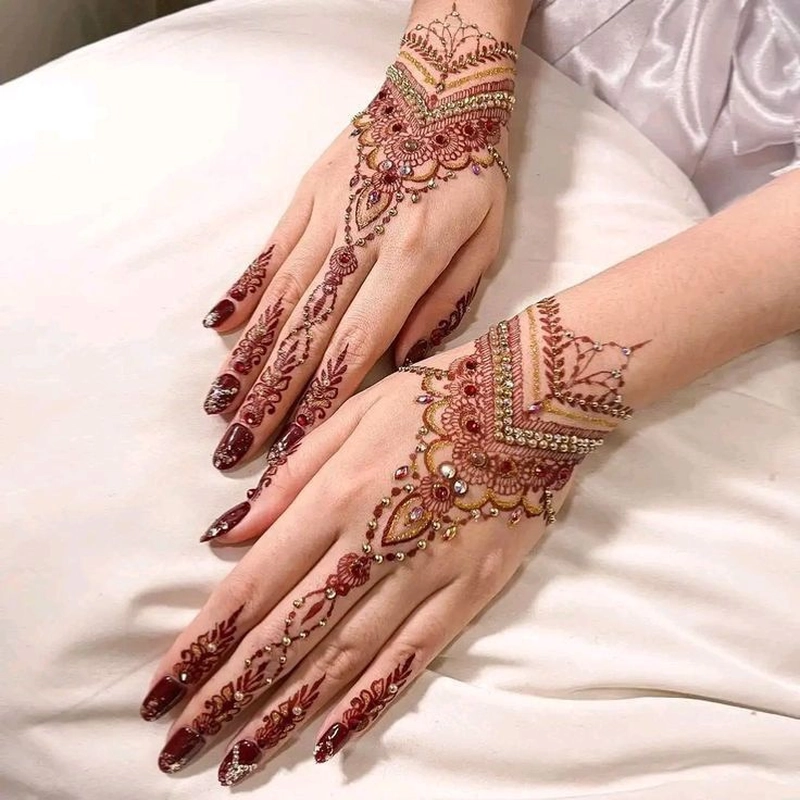simple khafif mehndi designs 2025