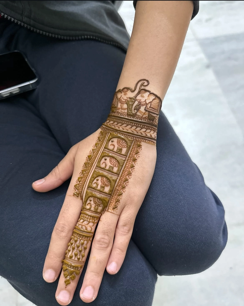 simple mehndi design raksha bandhan