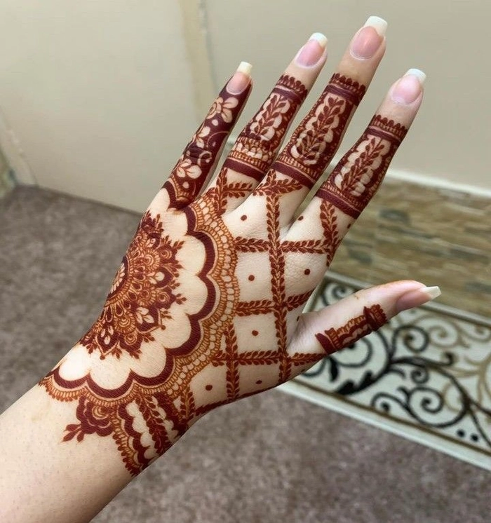 simple mehndi design upper hand easy and beautiful