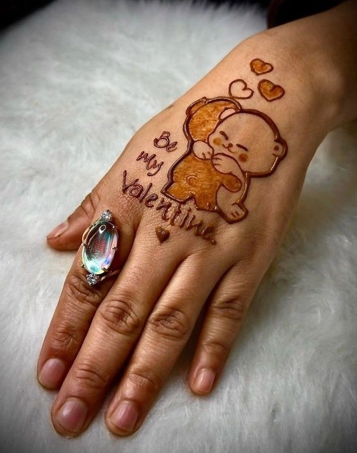 small teddy bear mehndi design