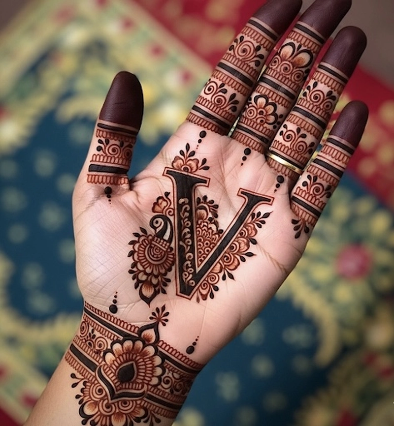 stylish v letter mehndi design