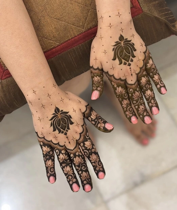 unique mehndi design front hand simple