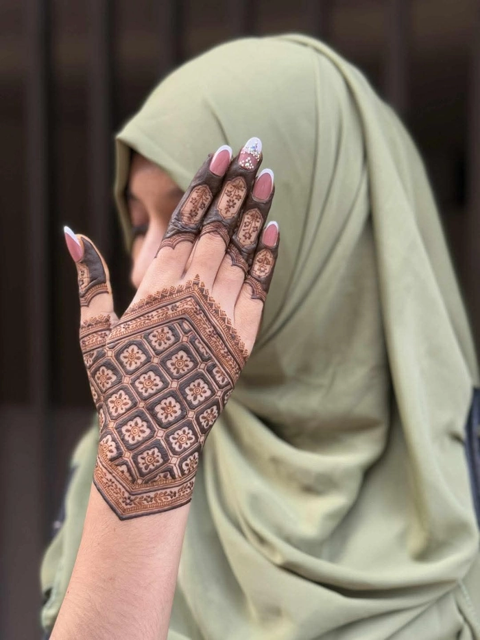 upper hand mehndi design arabic simple and beautiful
