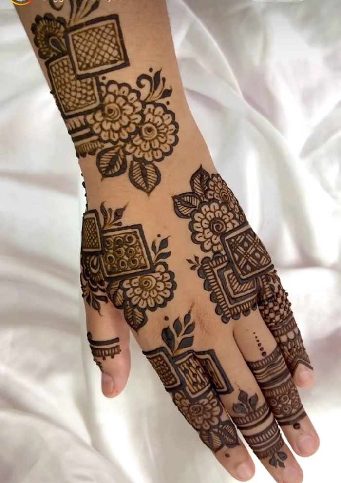 upper hand mehndi design simple