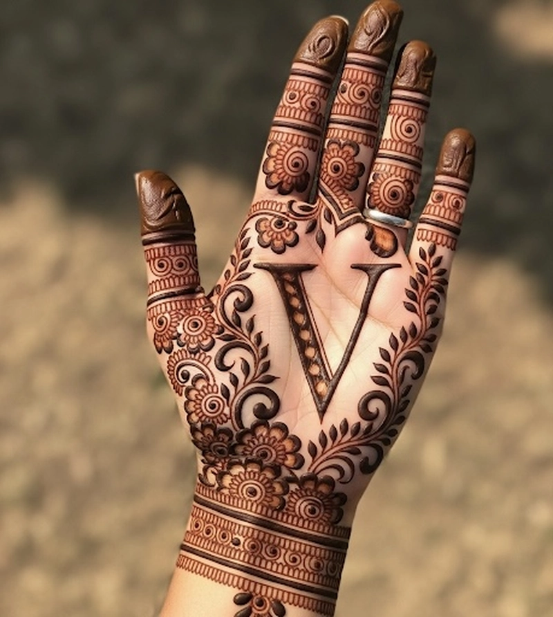 v mehndi design simple